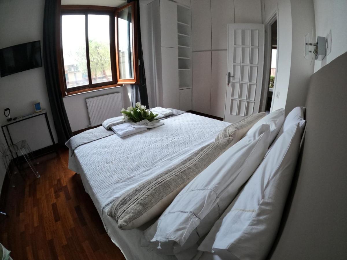 רומא Emi'S Guest House מראה חיצוני תמונה
